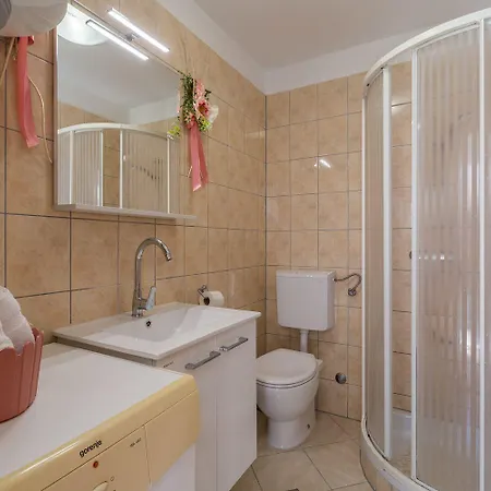 Besonderes Mit Eigener Galerie Im Dachgeschoss - Nur Wenige Minuten Zum *