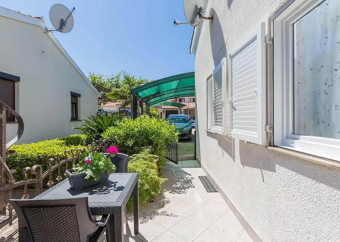 Besonderes Mit Eigener Galerie Im Dachgeschoss - Nur Wenige Minuten Zum Lägenhet