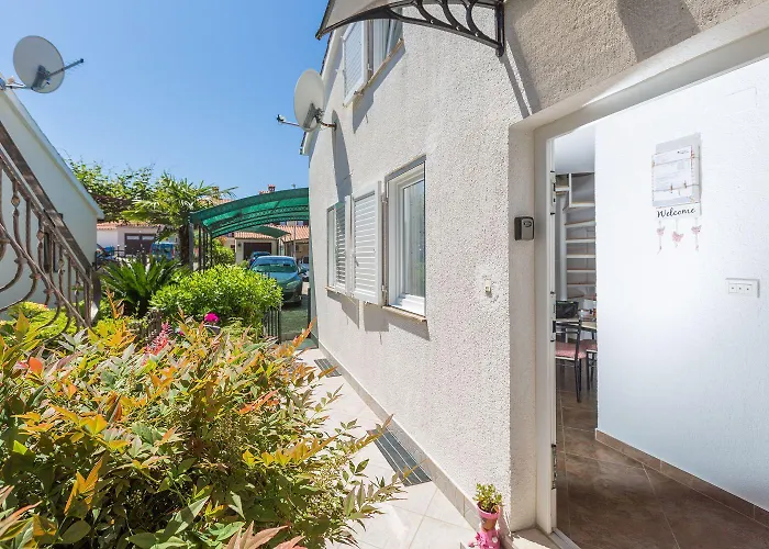 Apartment Besonderes Mit Eigener Galerie Im Dachgeschoss - Nur Wenige Minuten Zum Poreč